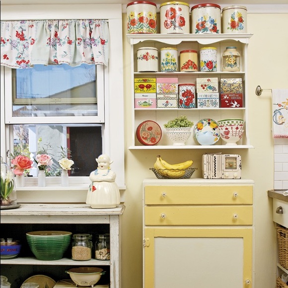 Vintage Kitchen Mystery Box - Picture 4 of 4